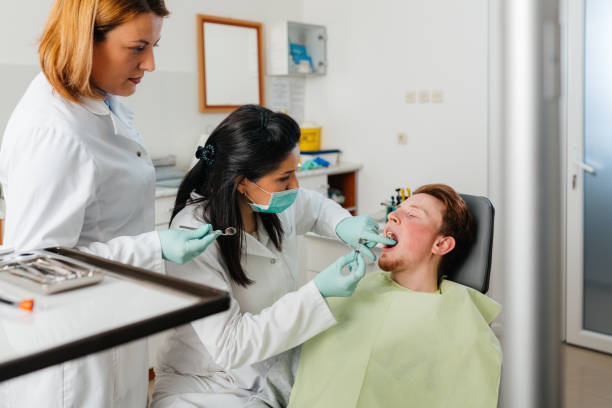 Best Dentist for Tooth Abscess  in Fort Washakie, WY
